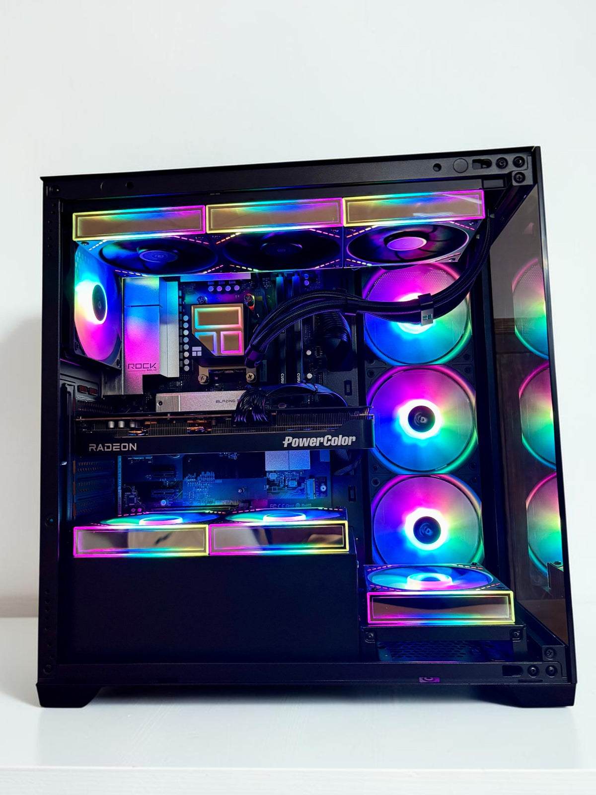 Ordinateur, RX 9070XT, Ryzen 7 9800X3D, 32GB DDR5, 1TB NVMe
