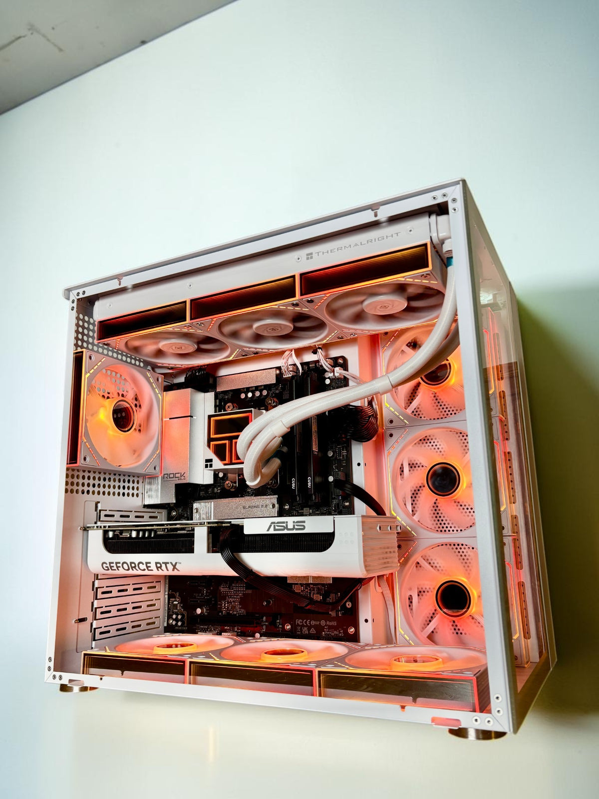 Ordinateur gaming, RTX 5070, AMD Ryzen 9 9950X, 32GB RAM DDR5, 1TB NVMe
