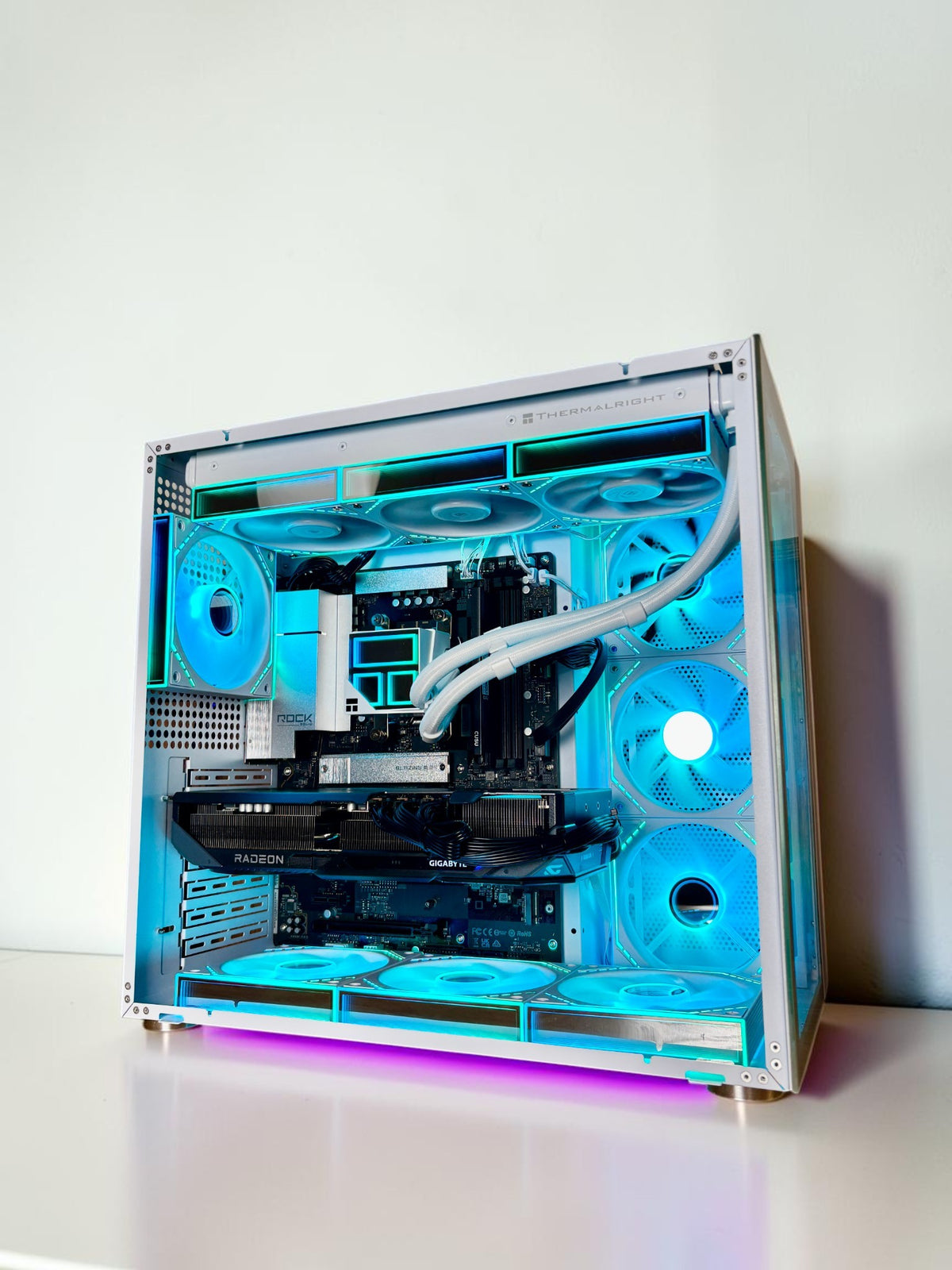 Ordinateur, RX 9070XT, Ryzen 7 7700X, 32GB DDR5, 1TB NVMe