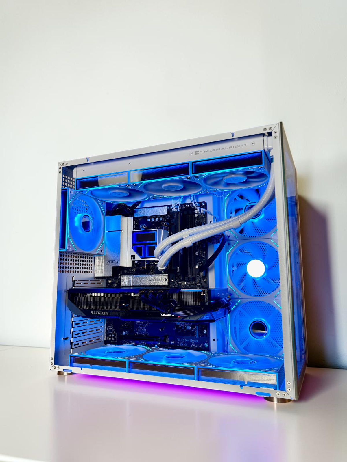 Ordinateur, RX 9070XT, Ryzen 7 7700X, 32GB DDR5, 1TB NVMe