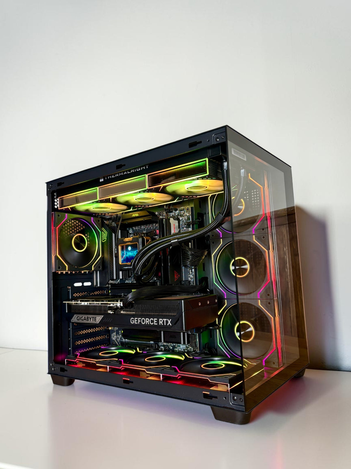Ordinateur PC Gaming, RTX 5080, Ryzen 7 9850X3D, 32GB DDR5, 2TB NVMe