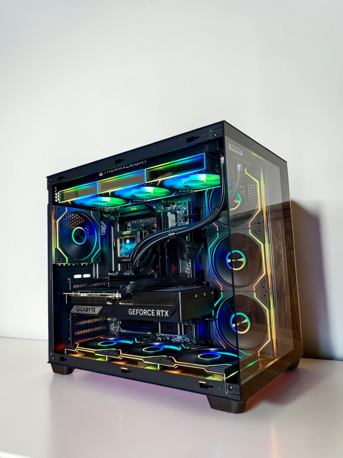 Ordinateur PC Gaming, RTX 5080, Ryzen 7 9850X3D, 32GB DDR5, 2TB NVMe
