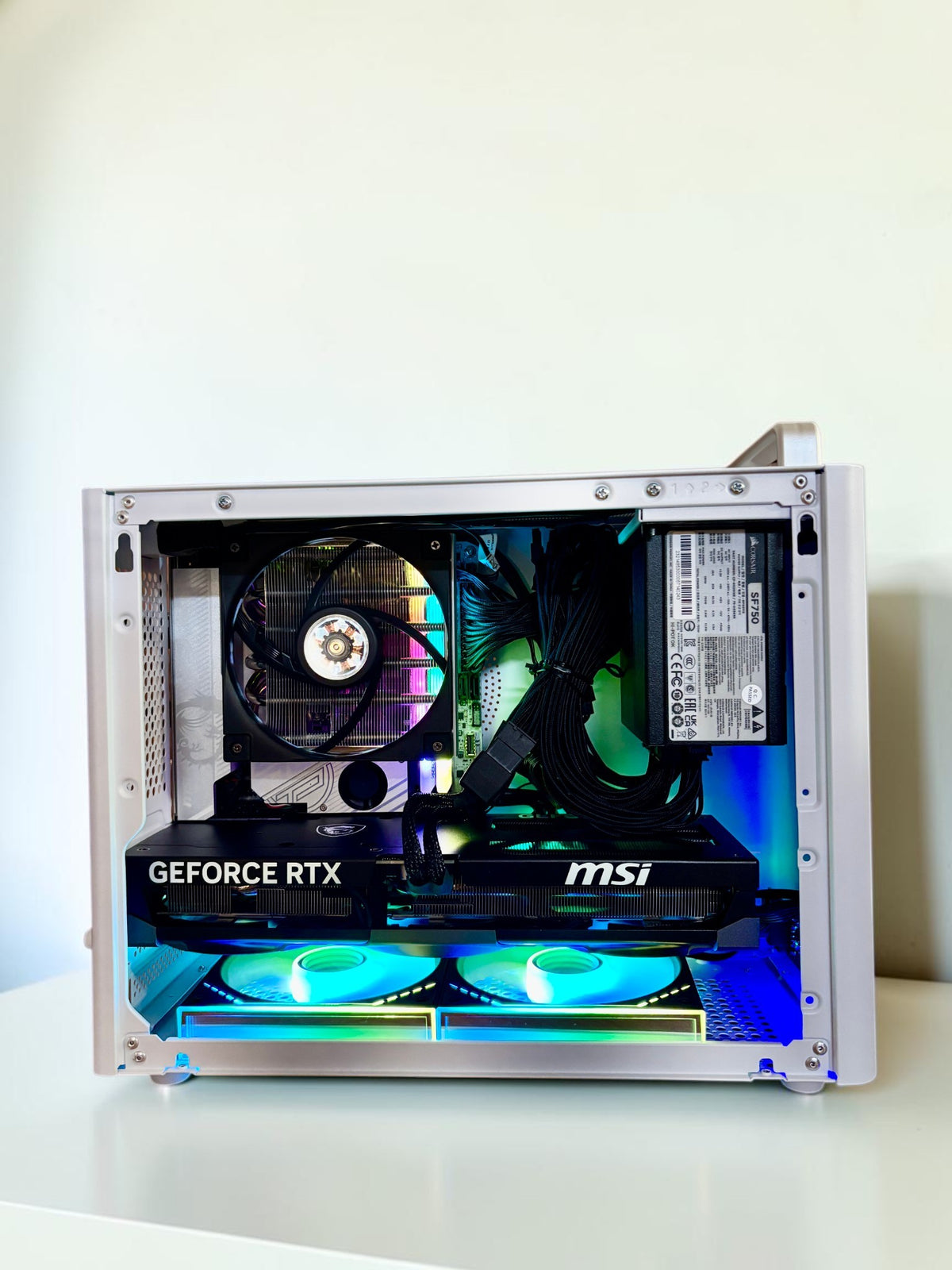 Ordinateur gaming ITX, RTX 5070TI, Ryzen 7 9800X3D, 32GB DDR5, 1TB NVMe