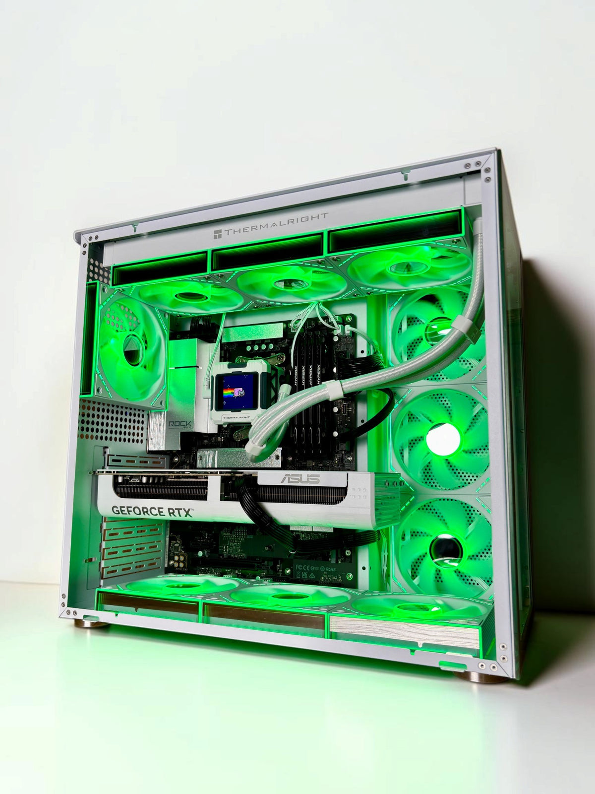 Ordinateur gaming, RTX 5070, AMD Ryzen 7800X3D, 32GB RAM DDR5, 1TB NVMe