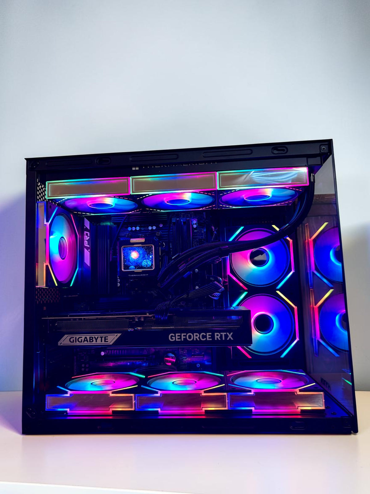 Ordinateur PC Gaming, RTX 5080, Ryzen 7 9850X3D, 32GB DDR5, 2TB NVMe